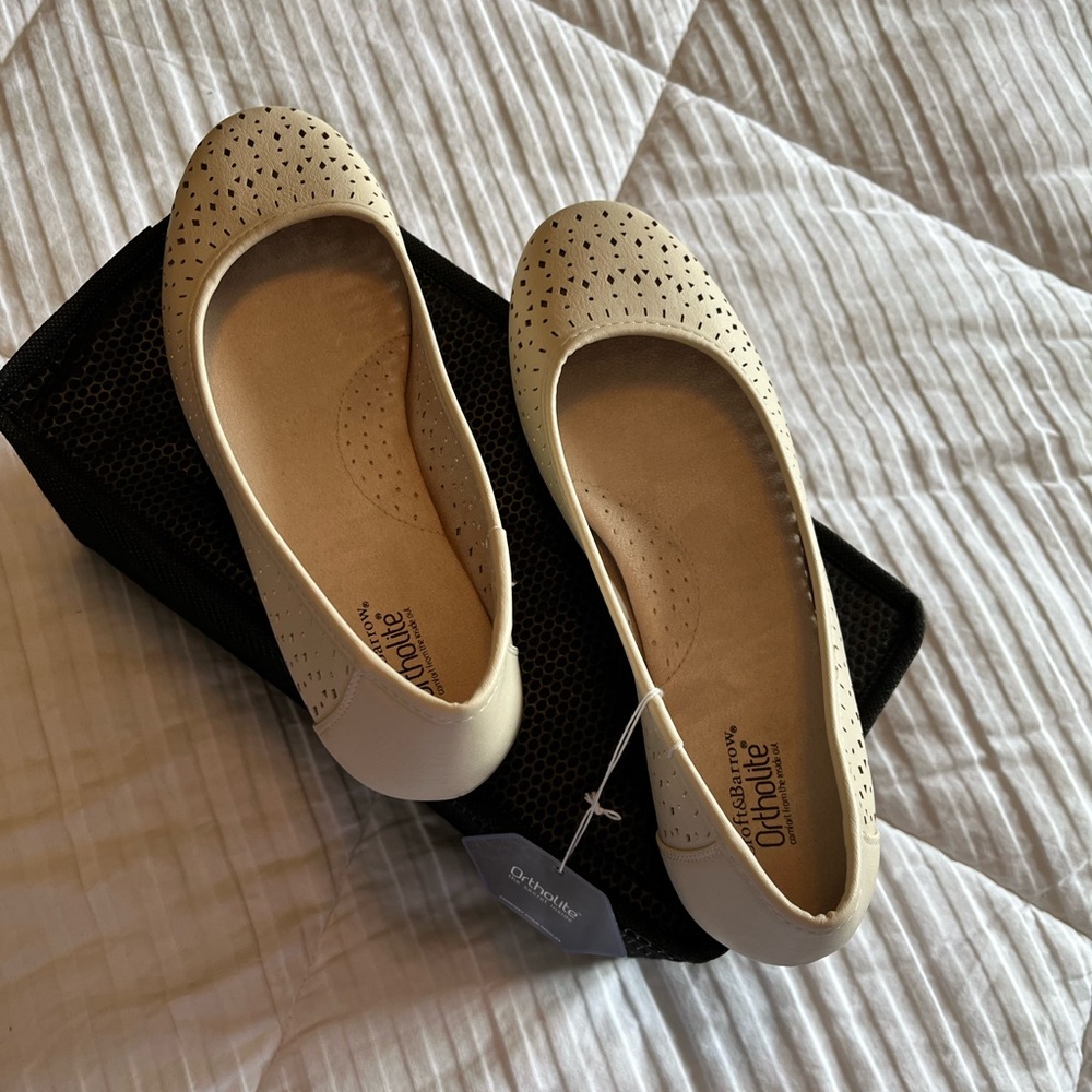 Cream flats - Picture 2 of 5